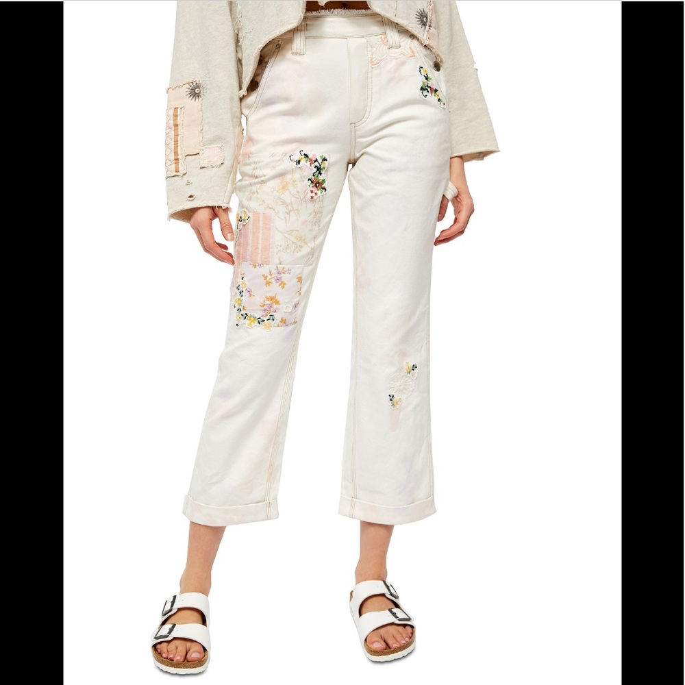 NWT! Free People love alive boyfriend jeans